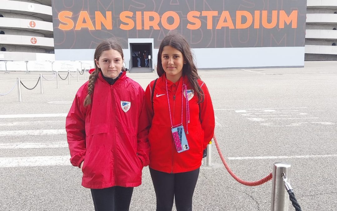 Enma y Carla, nuestras hijas